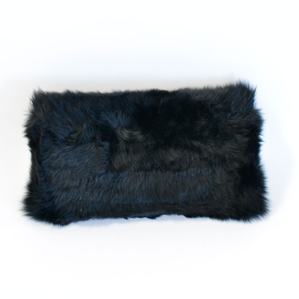 noir long wool pillow
